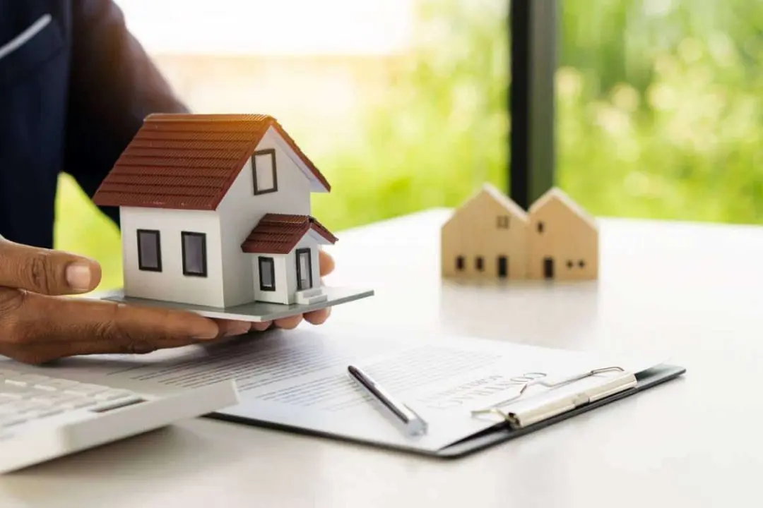 découvrez nos solutions d'assurance habitation en normandie. protégez votre logement avec des garanties adaptées à vos besoins et bénéficiez d'un accompagnement personnalisé pour votre sécurité et tranquillité d'esprit. obtenez un devis en ligne rapide et simple.